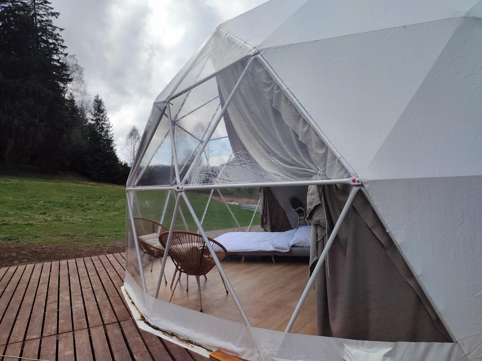Forrest Glamp Hotel Mieroszow Buitenkant foto